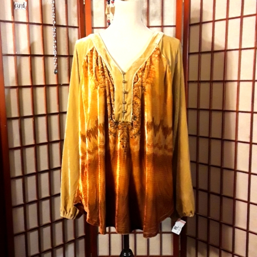 BEAUTIFUL "One World" Top